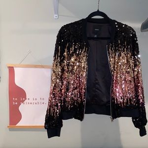 ✨flashy sequin jacket✨